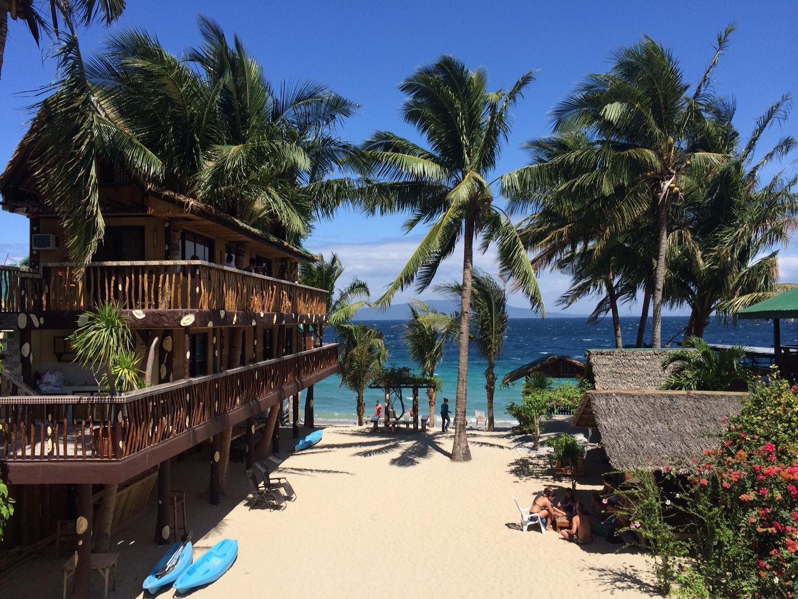 Bamboo House Beach Lodge & Restaurant Puerto Galera Exterior photo